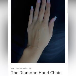 Alexandra Madison Handchain